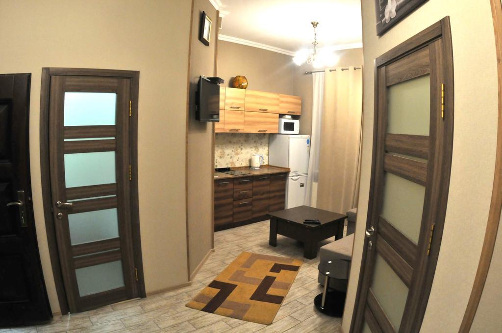 Main Street Apartments คีชีเนา ภายนอก รูปภาพ